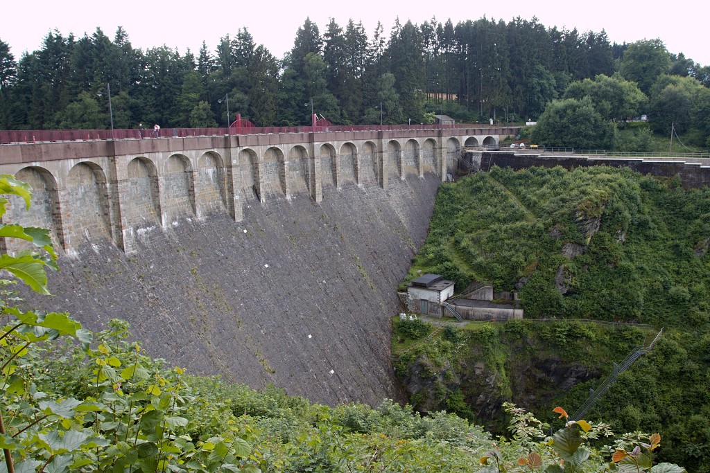 ardennen belgie natuur natuurgebied bos bossen eifel gebergte wandelen fietsen kanoen kasteel hdr hdr